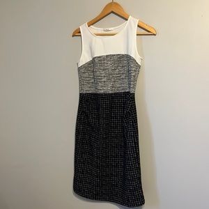 Maternity dress, perfect condition. Worn once. White, grey and black.